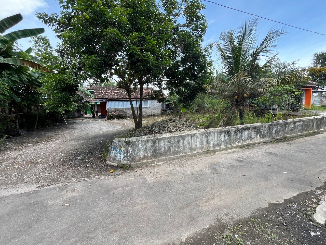Tanah Dijual Dekat Candi Prambanan  Jl. Raya Jogja-Solo Untuk Rumah - Image 2
