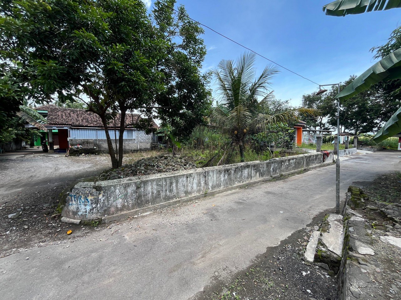 Tanah Dijual Dekat Candi Prambanan  Jl. Raya Jogja-Solo Untuk Rumah - Image 3
