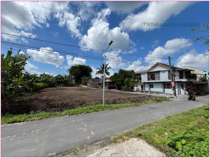 Rumah di Utara UGM, jl kaliurang km 9 type tropis cocok hunian - Image 2