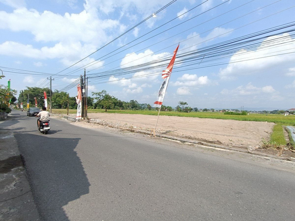 Dekat Budi Mulia Tajem, Tanah Tepi Aspal Sleman - Image 3
