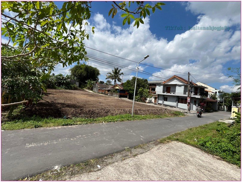 Jl Kaliurang km 9,5 Rumah 2 lantai dekat sekolah BIAS - Image 3