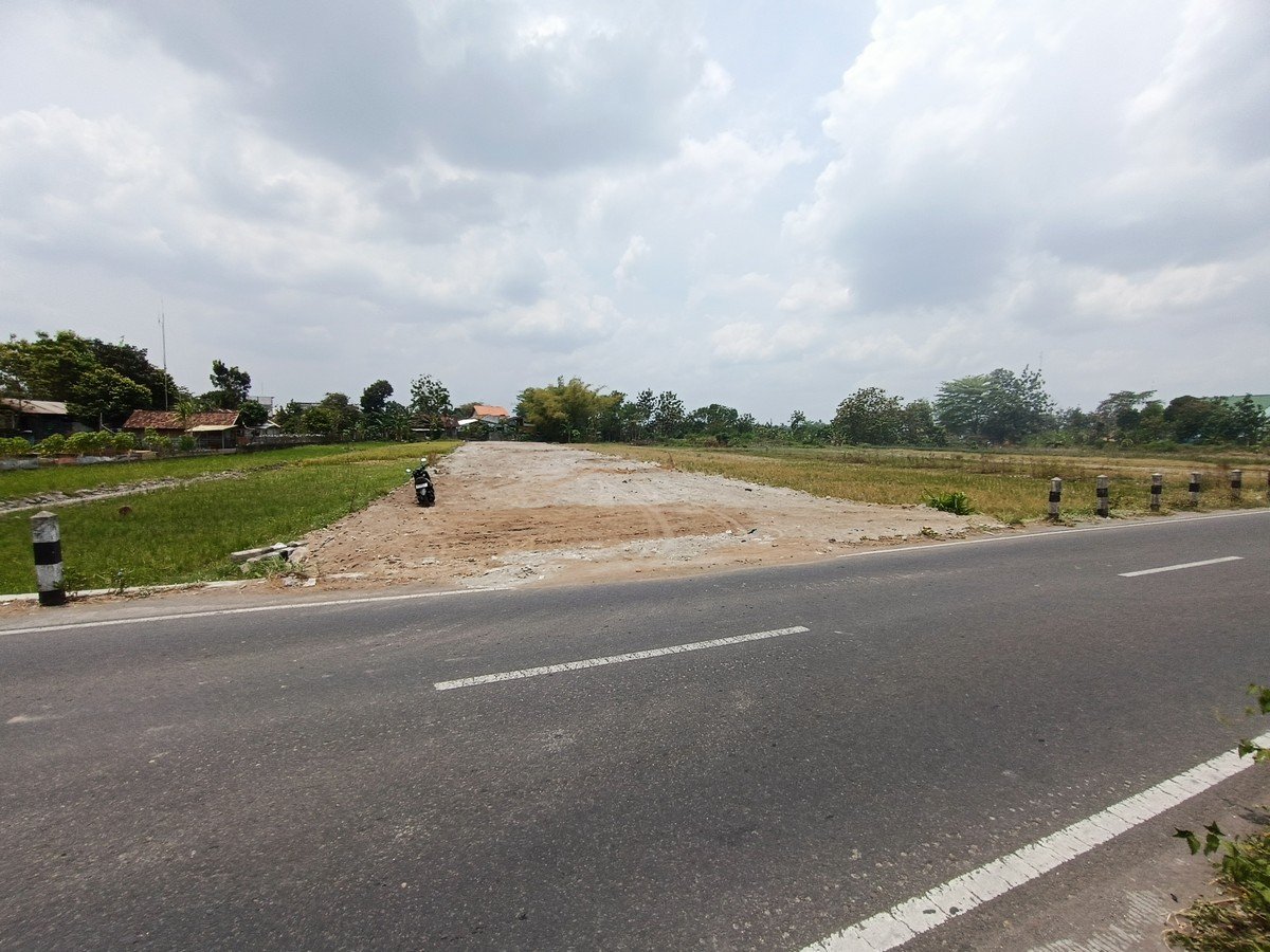 Tanah Tepi Jalan Utama Godean Jogja Cocok Bangun Ruko - Image 2